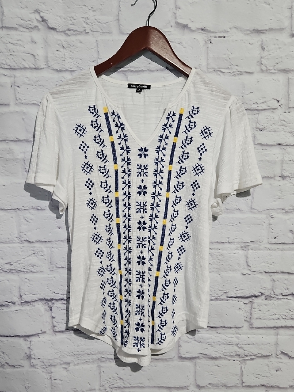 White Short Sleeve V-Neck Tee with Navy and Yellow Embroidery